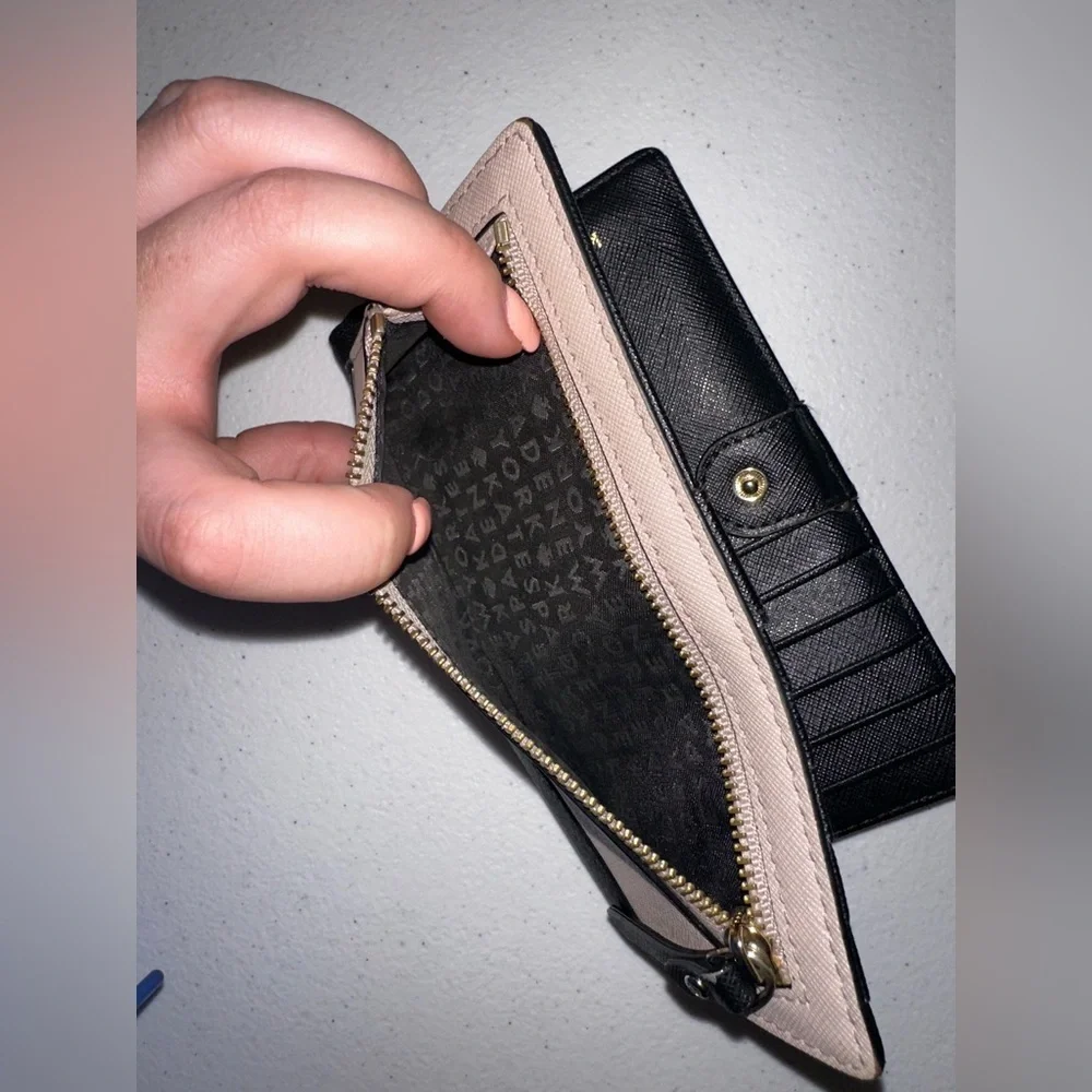 Kate Spade Laurel Way Stacy Black and Tan Leather Wallet